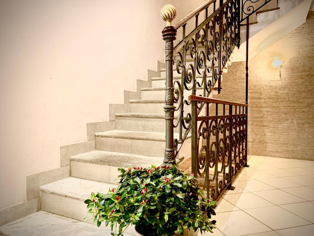 Hotel Astrid Mediolan Zewnętrze zdjęcie