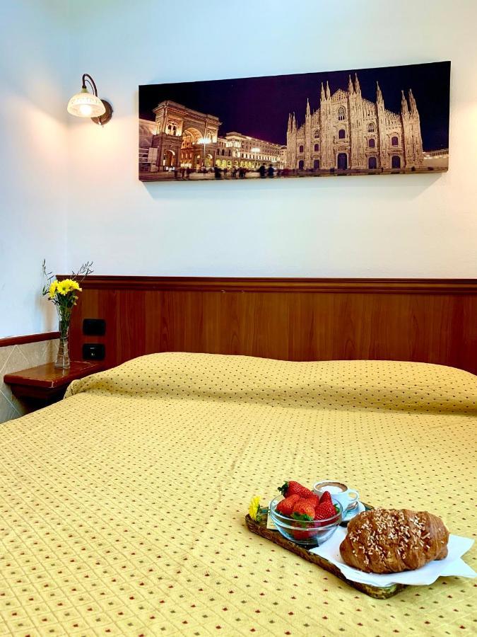 Hotel Astrid Mediolan Zewnętrze zdjęcie
