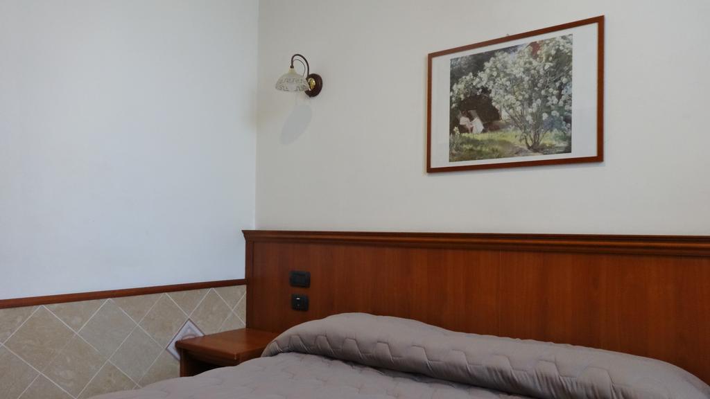 Hotel Astrid Mediolan Zewnętrze zdjęcie