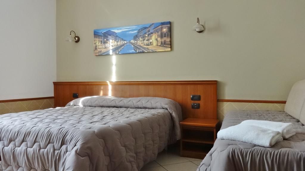 Hotel Astrid Mediolan Zewnętrze zdjęcie