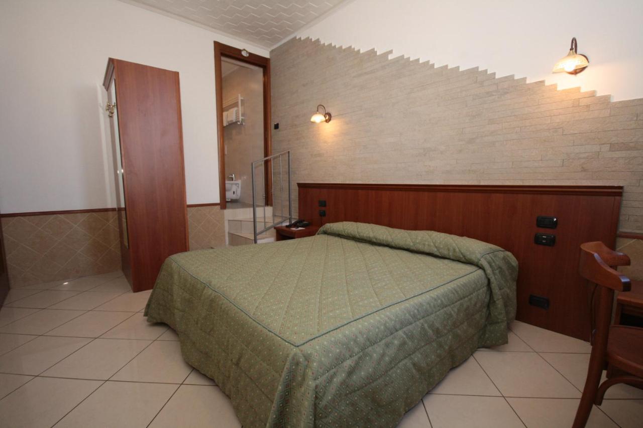 Hotel Astrid Mediolan Zewnętrze zdjęcie